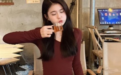 女人与公拘交酡图